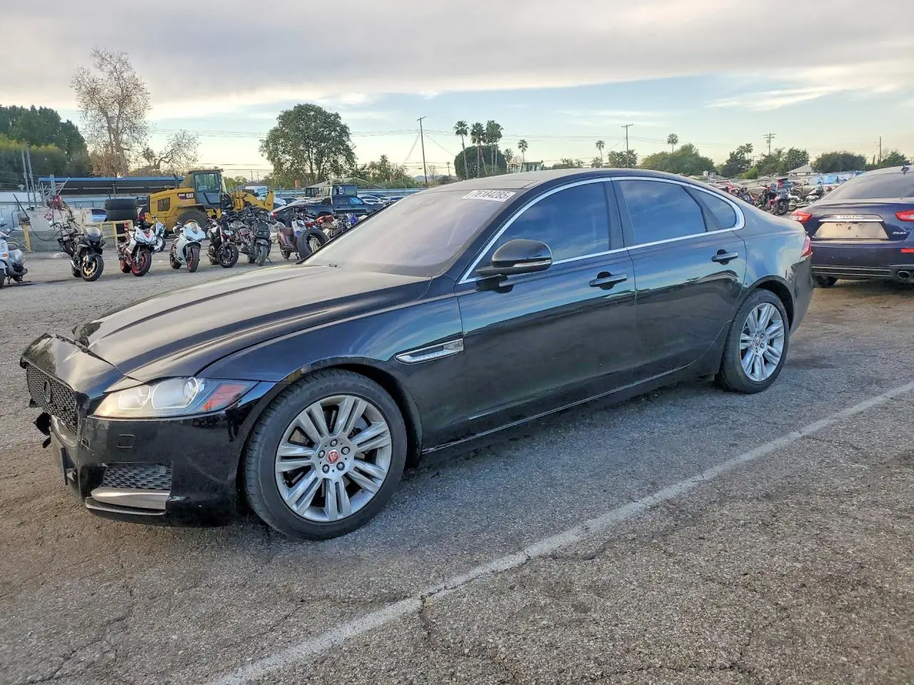 JAGUAR XF 2017. Lot# 76184285. VIN SAJBD4BV9HCY45678. Photo 1