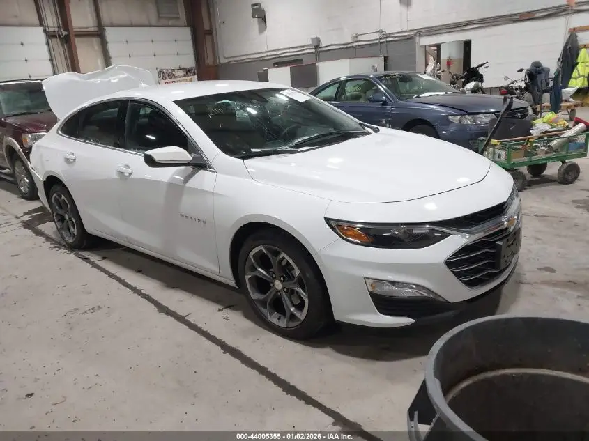 CHEVROLET MALIBU 2024. Lot# 44005355. VIN 1G1ZD5ST8RF104187. Photo 1
