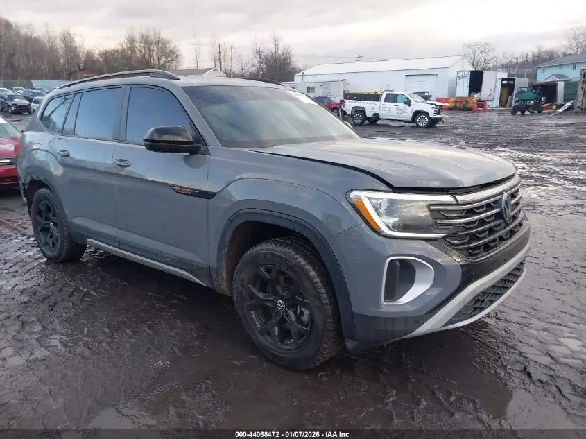 VOLKSWAGEN ATLAS 2024. Lot# 44068472. VIN 1V2CR2CA1RC558081. Photo 1