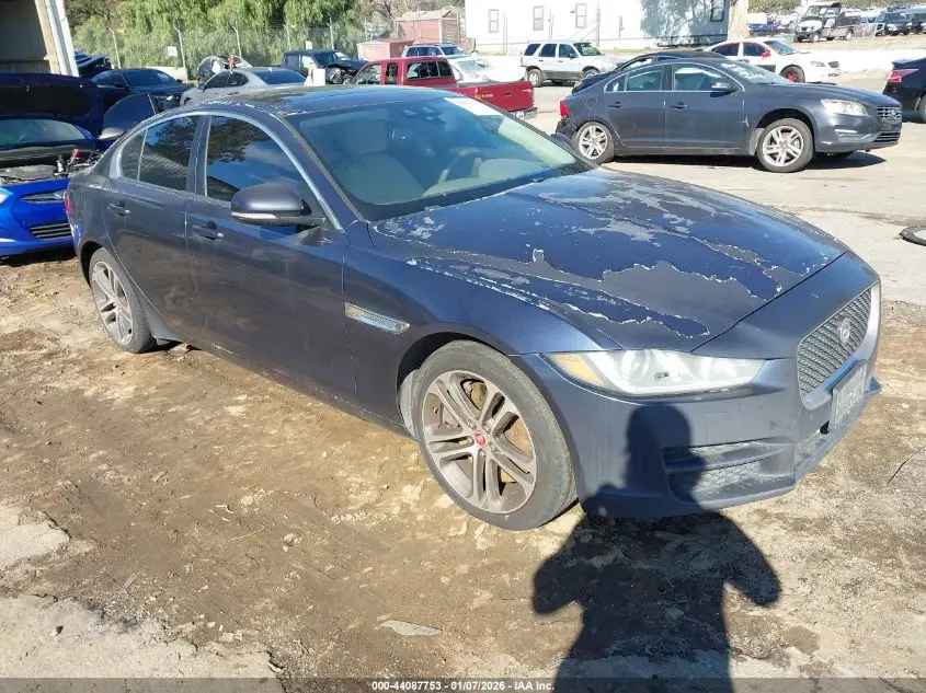 JAGUAR XE 2017. Lot# 44087753. VIN SAJAD4BV2HA970934. Photo 1