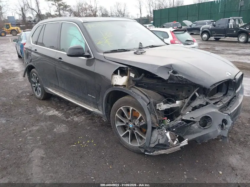 BMW X5 2017. Lot# 44049022. VIN 5UXKR0C58H0U50298. Photo 1