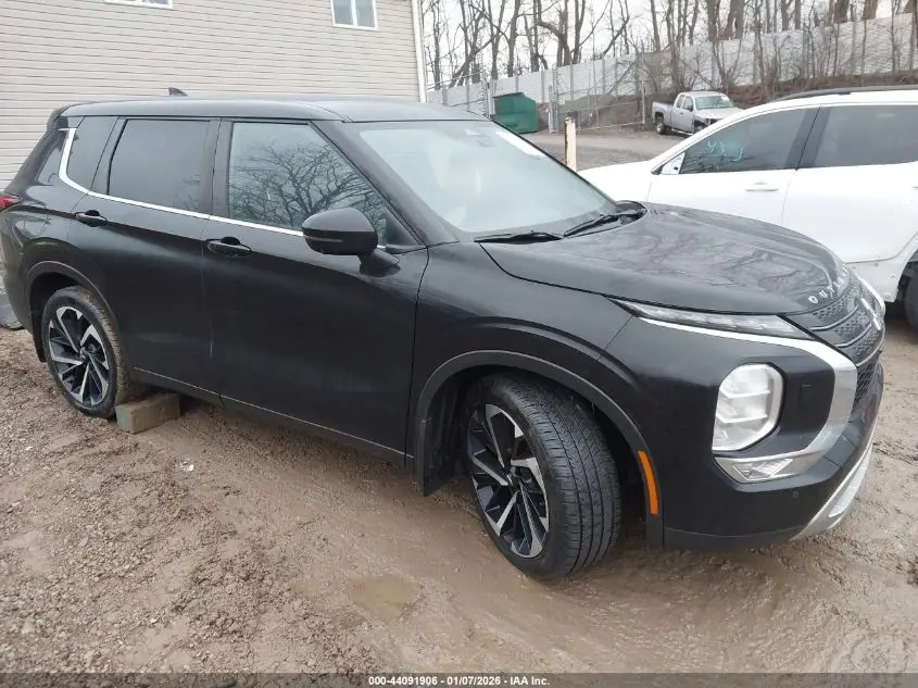 MITSUBISHI OUTLANDER 2022. Lot# 44091906. VIN JA4J4UA80NZ081745. Photo 1