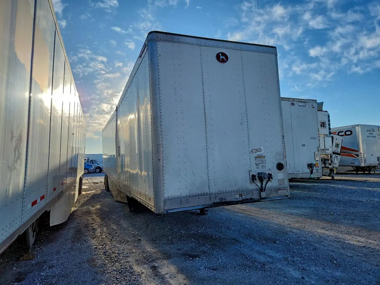 GREAT DANE ALL Models 2021. Lot# 95728425. VIN 1GR1A062XMB304155. Photo 1