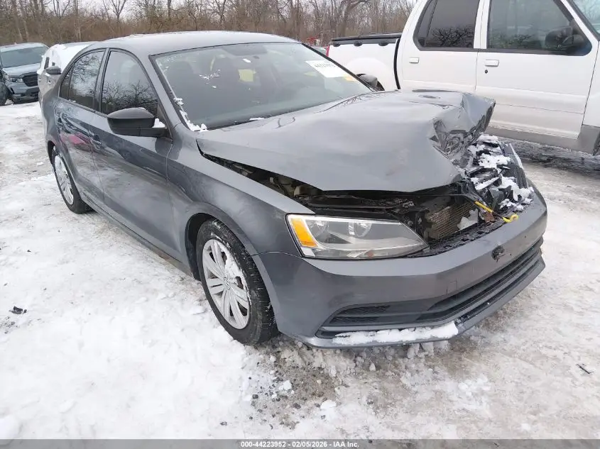 VOLKSWAGEN JETTA 2015. Lot# 44223952. VIN 3VWLA7AJ9FM295628. Photo 1