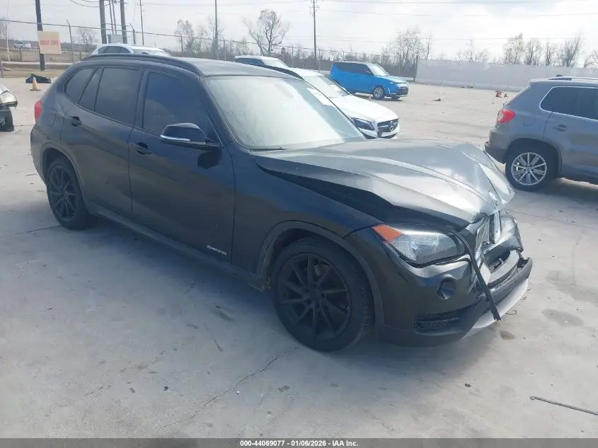 BMW X1 2013. Lot# 44069077. VIN WBAVM1C50DVW42148. Photo 1