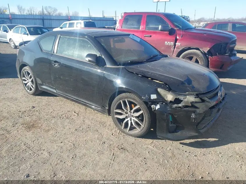 TOYOTA SCION TC 2014. Lot# 44127775. VIN JTKJF5C71E3075894. Photo 1