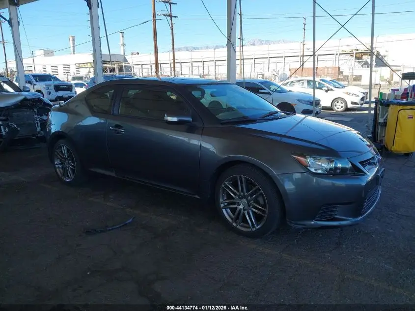 SCION TC 2013. Lot# 44134774. VIN JTKJF5C7XD3064276. Photo 1