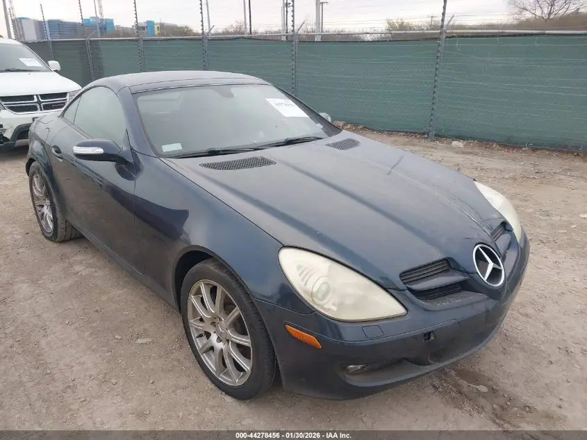 MERCEDES-BENZ SLK 350 2005. Lot# 44278456. VIN WDBWK56F05F042359. Photo 1