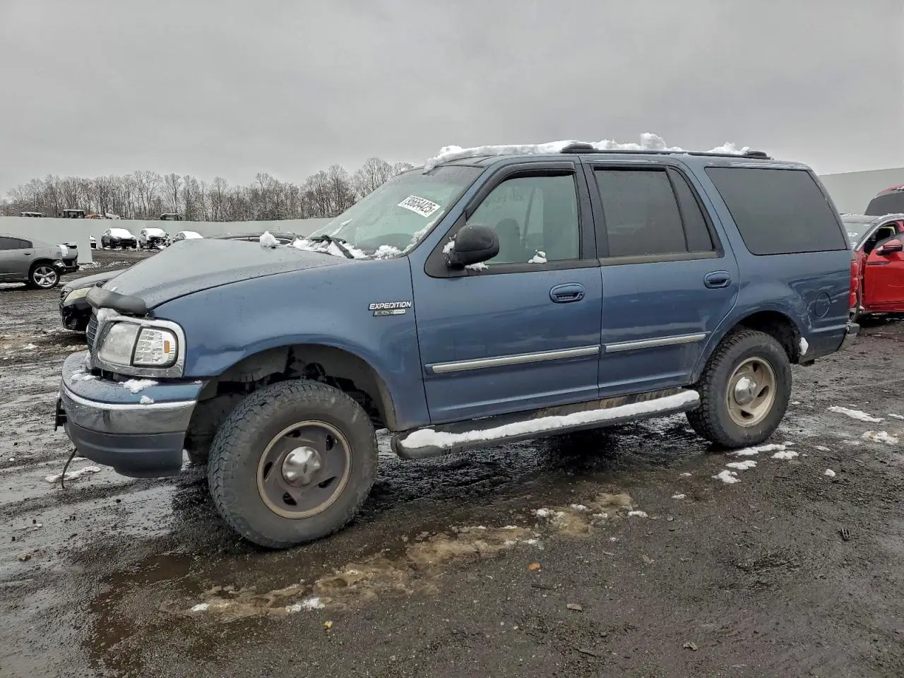 FORD EXPEDITION 2002. Lot# 95654425. VIN 1FMPU16L62LA22608. Photo 1