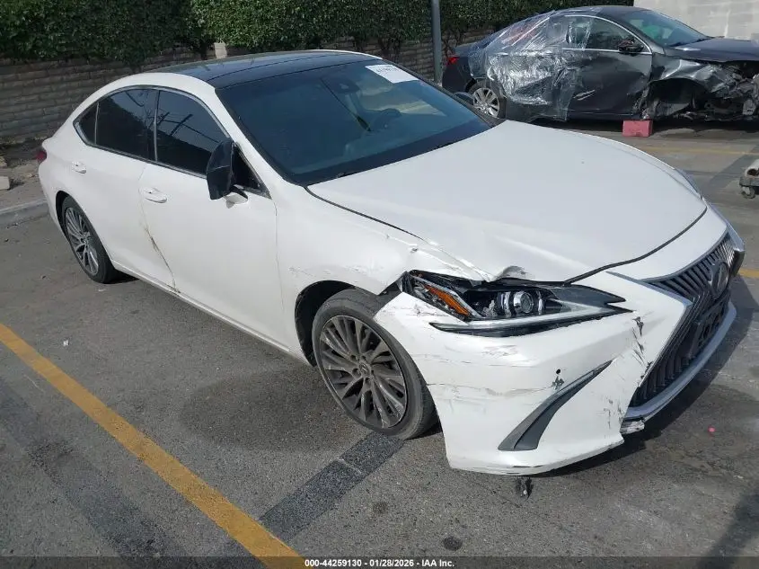 LEXUS ES 350 2019. Lot# 44259130. VIN 58ABZ1B16KU010736. Photo 1