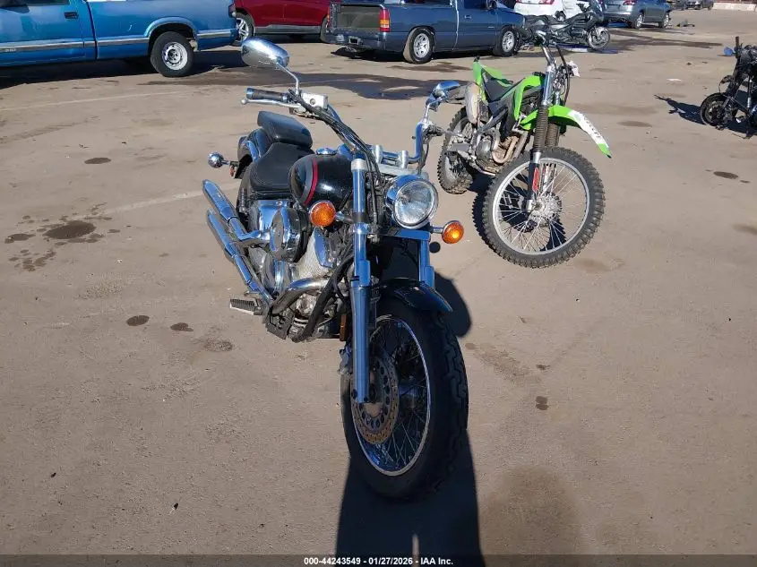 YAMAHA XVS1100 2002. Lot# 44243549. VIN JYAVP11E92A023626. Photo 1